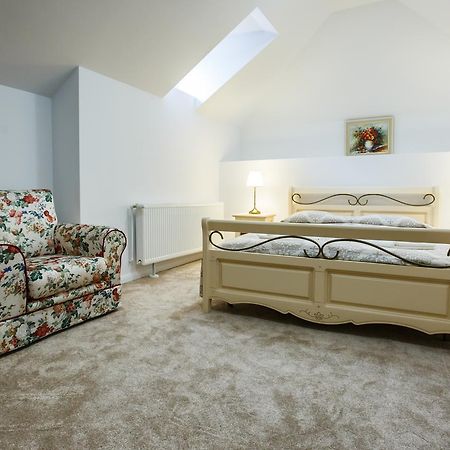 Maisonette Apartments Cîmpulung Eksteriør bilde