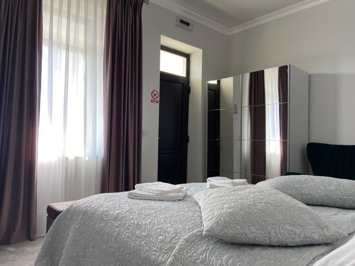 Maisonette Apartments Cîmpulung Eksteriør bilde