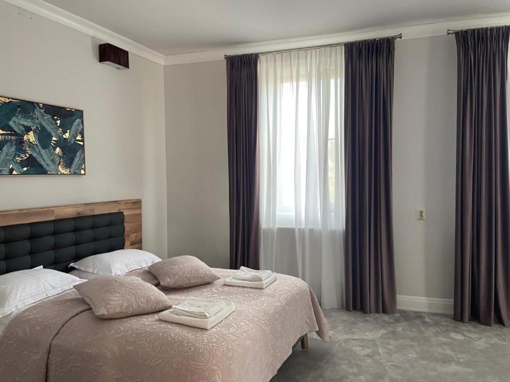 Maisonette Apartments Cîmpulung Eksteriør bilde