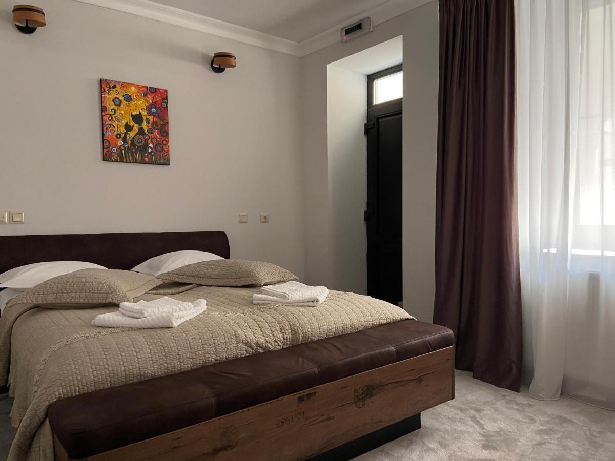 Maisonette Apartments Cîmpulung Eksteriør bilde
