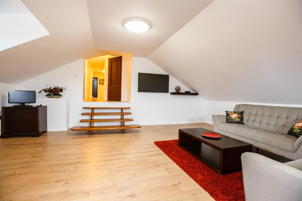 Maisonette Apartments Cîmpulung Eksteriør bilde