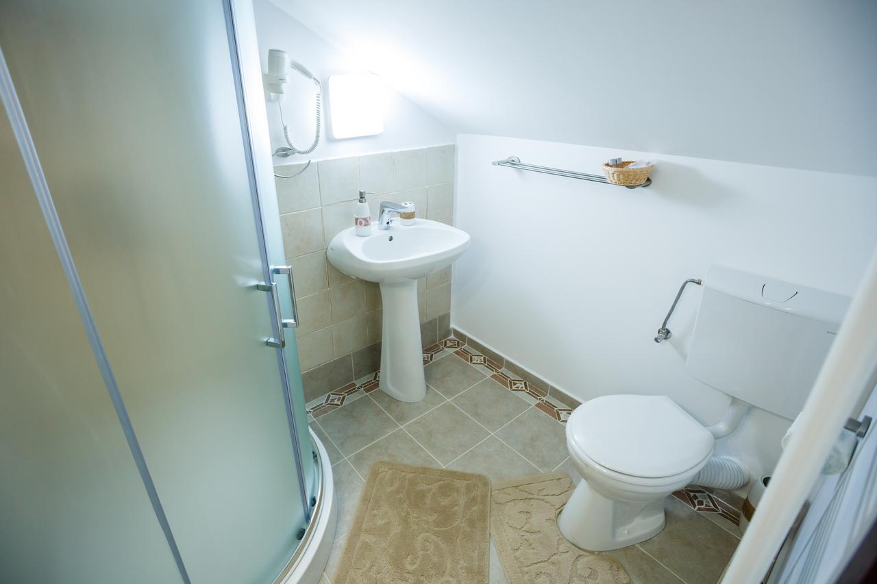 Maisonette Apartments Cîmpulung Eksteriør bilde